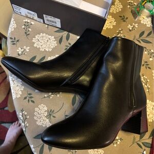Style & Co. Brooks Black Boots.
Size 9.5 Medium. NIB